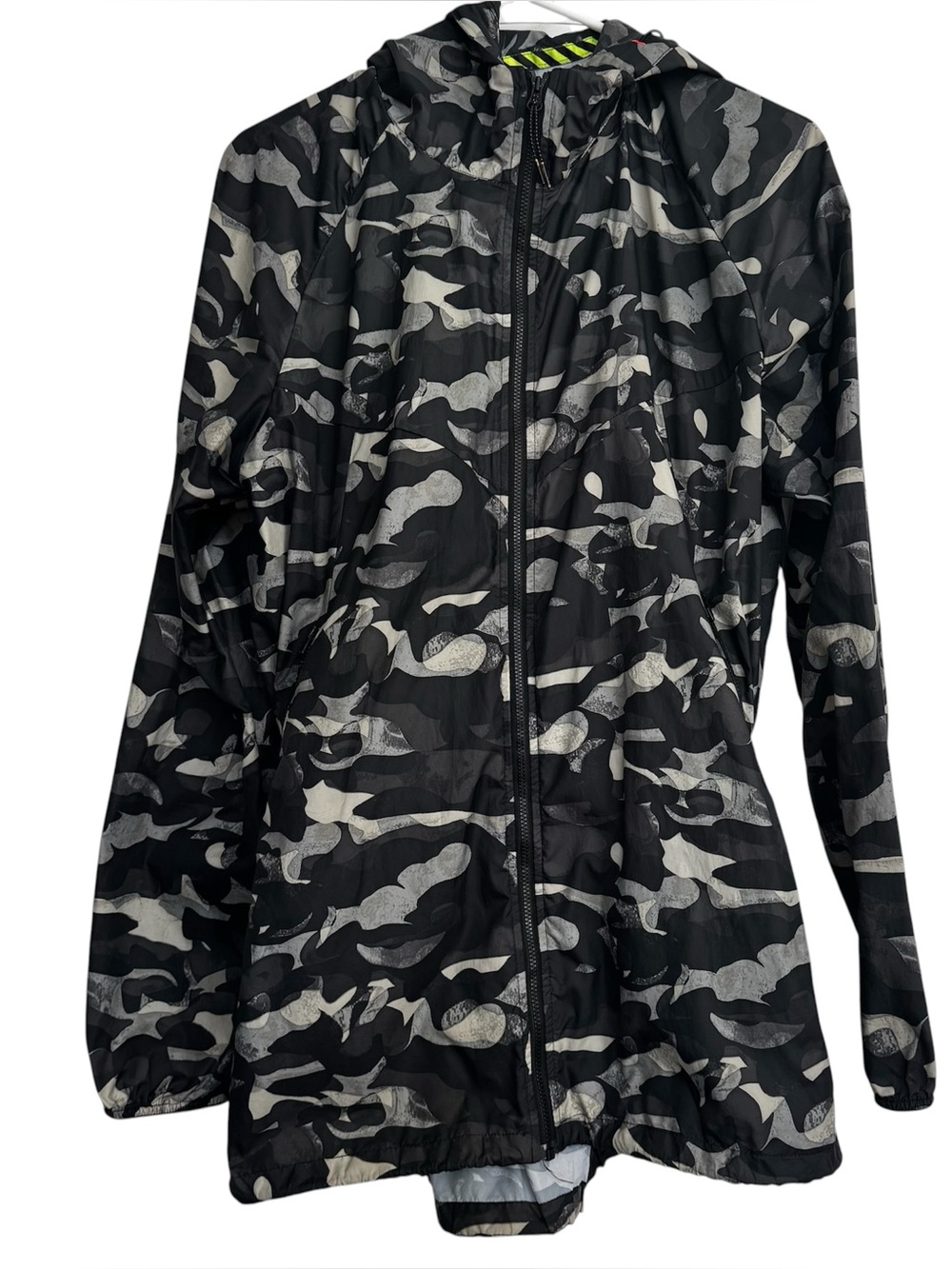 Nike Run Long Windrunner Jacket Camo Size XL Hooded Lightweight Black Gray Women